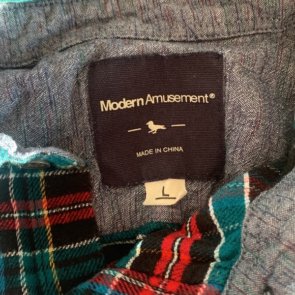 Modern Amusement Black Red Green Blue Yellow Plaid Flannel Button Down Size L - Picture 4 of 10